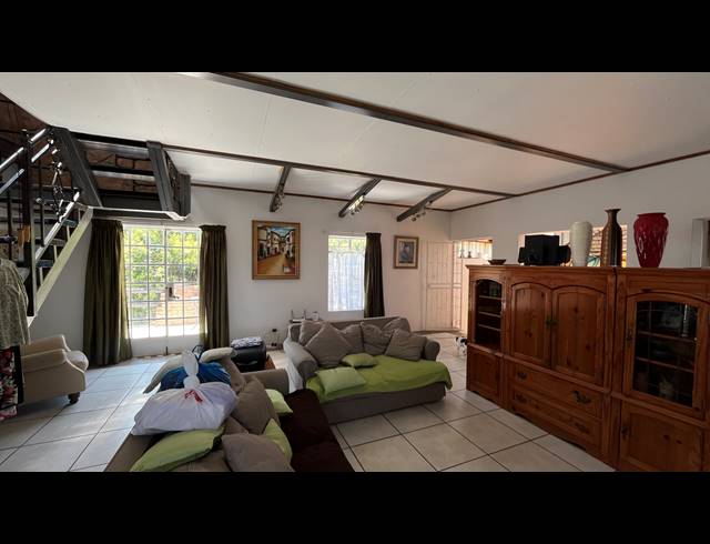5 BEDROOM FREESTANDING FOR SALE IN BENONI AH